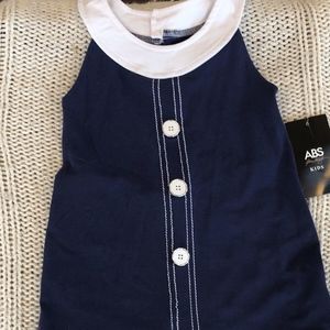 Navy top with matching white leggings